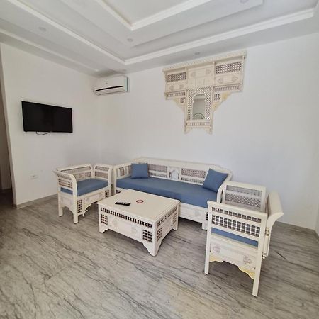 Musk De Djerba Suite Aziz Avec Piscine Temlale Экстерьер фото