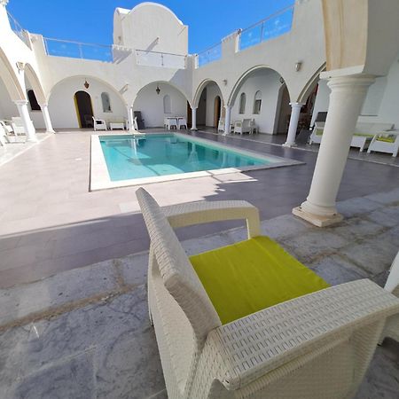 Musk De Djerba Suite Aziz Avec Piscine Temlale Экстерьер фото